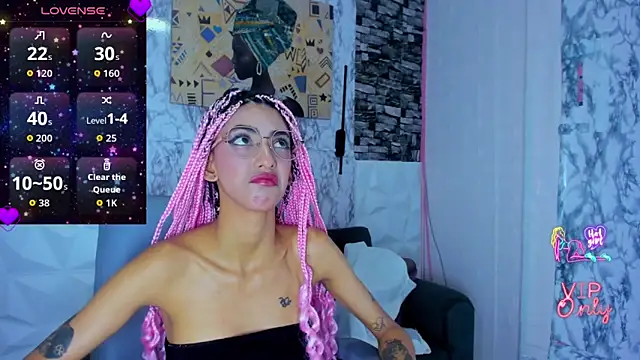 Queen Cuarxxo online show from April 11, 2026, 12:26 am