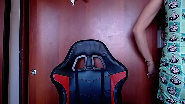 Lauraxdoll online show from January 27, 2025, 9:55 pm