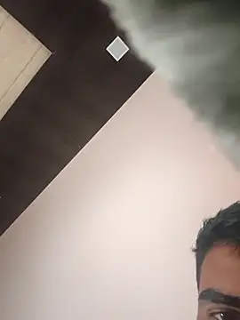 yourboy2000   online show from January 18, 2026, 11:25 am