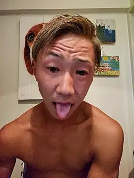 mementomori4669 online show from October 3, 2025, 10:45 am