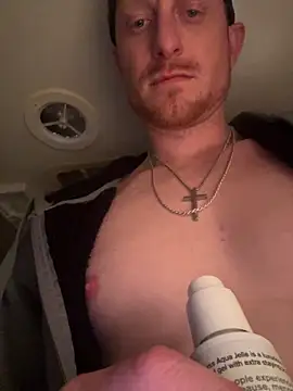 bigred0808 online show from April 7, 2026, 7:42 am