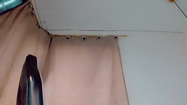 Oriana braom online show from February 25, 2025, 7:36 pm