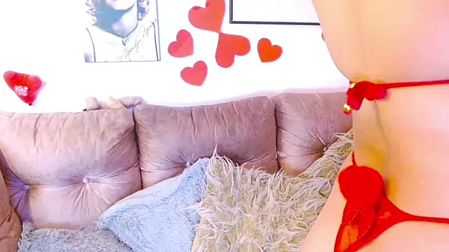 Snapshot of hinataleecs chatting on February 28, 2025, 5:04 pm hinataleecs online show from February 28, 2025, 5:04 pm