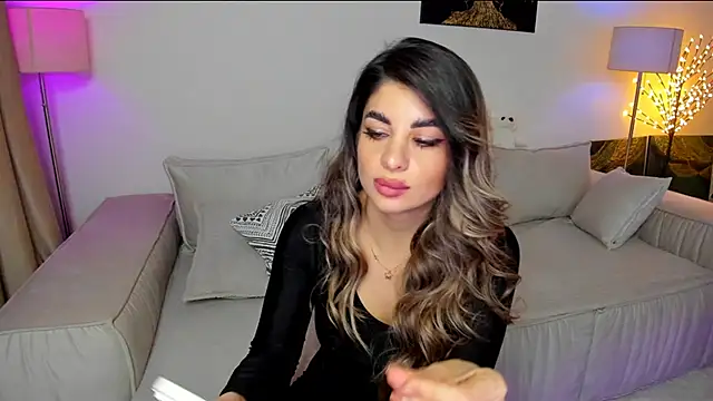 Queenofyouredreams online show from February 23, 2025, 3:24 am