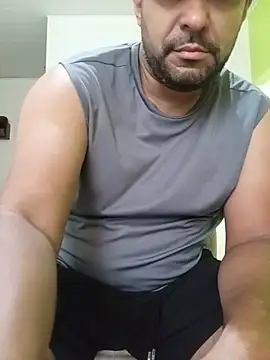 friendsloversex online show from July 26, 2026, 7:21 pm
