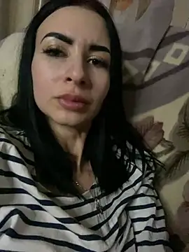 Snapshot of Starry_Siren chatting on January 15, 2025, 8:05 pm Starry Siren online show from January 15, 2025, 8:05 pm
