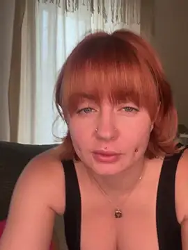 Snapshot of ObviouslyPeachy chatting on October 4, 2025, 9:51 am ObviouslyPeachy online show from October 4, 2025, 9:51 am