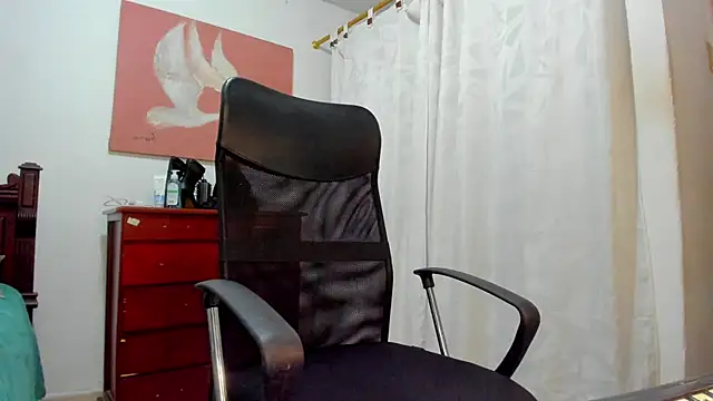 Snapshot of misstresbigcockts chatting on January 31, 2026, 9:46 pm misstresbigcockts online show from January 31, 2026, 9:46 pm