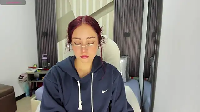 emily layton online show from February 17, 2026, 12:18 am