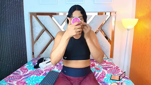 Alison Chan  online show from October 10, 2025, 1:54 pm