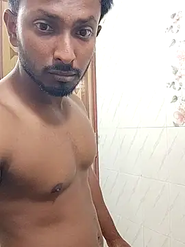 Snapshot of HunkyAriyan chatting on March 18, 2025, 7:30 am HunkyAriyan online show from March 18, 2025, 7:30 am