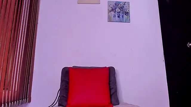 Snapshot of alondrabigtits chatting on February 24, 2026, 12:03 pm alondrabigtits online show from February 24, 2026, 12:03 pm