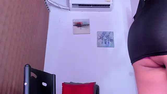 Snapshot of alondrabigtits chatting on March 12, 2026, 8:42 am alondrabigtits online show from March 12, 2026, 8:42 am