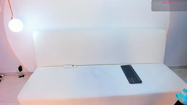 Ada Monroe10 online show from January 15, 2026, 1:48 pm