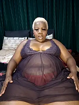 dirasweetlipsxx online show from April 9, 2026, 8:14 pm