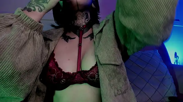 Snapshot of Evangeline_bell chatting on February 14, 2025, 12:25 pm Evangeline bell online show from February 14, 2025, 12:25 pm