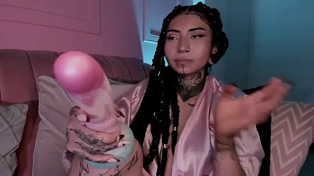 Snapshot of Evangeline_bell chatting on February 28, 2025, 6:31 pm Evangeline bell online show from February 28, 2025, 6:31 pm