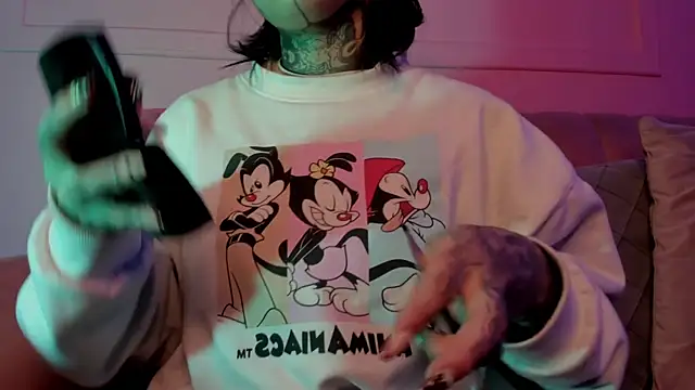 Snapshot of Evangeline_bell chatting on March 17, 2025, 12:35 pm Evangeline bell online show from March 17, 2025, 12:35 pm