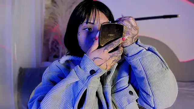 Snapshot of Evangeline_bell chatting on September 23, 2025, 11:57 am Evangeline bell online show from September 23, 2025, 11:57 am