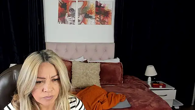 Snapshot of Sam_and_molly_ chatting on January 21, 2025, 6:45 pm Sam and molly online show from January 21, 2025, 6:45 pm