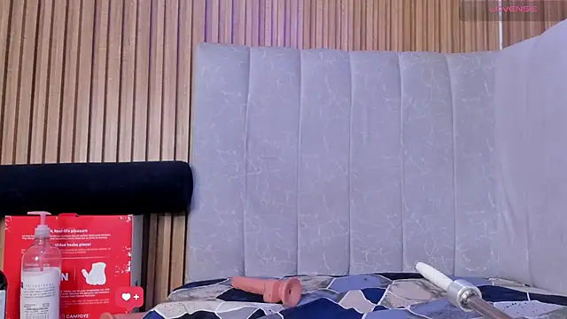 celeste jhons online show from October 18, 2025, 6:08 pm