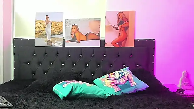 Snapshot of doll_celeste20 chatting on February 8, 2025, 7:16 pm doll celeste20 online show from February 8, 2025, 7:16 pm