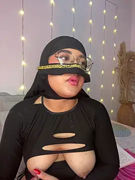 Maisa issa online show from March 15, 2025, 3:48 pm