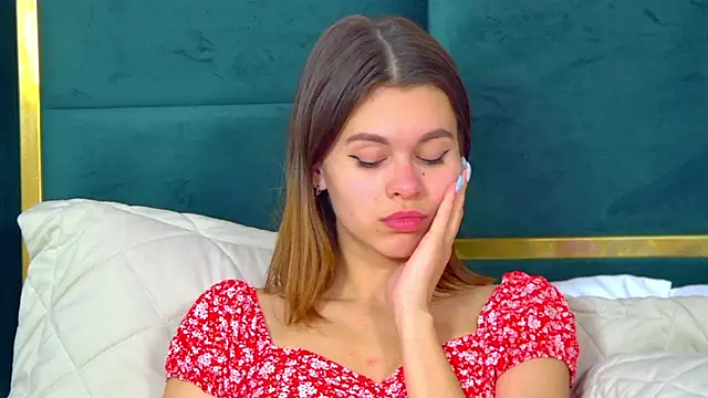 Snapshot of PollyLanders chatting on January 30, 2025, 3:51 pm PollyLanders online show from January 30, 2025, 3:51 pm