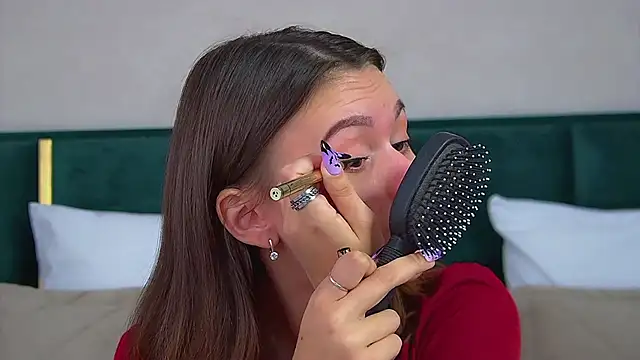 PollyLanders online show from November 12, 2025, 6:25 am