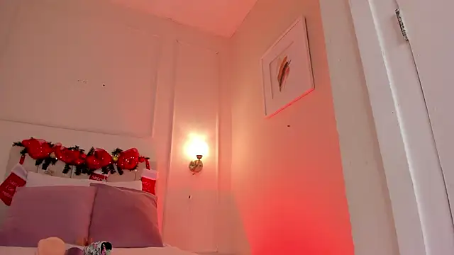 Snapshot of dani_skinny_ chatting on December 18, 2024, 2:49 pm dani skinny online show from December 18, 2024, 2:49 pm