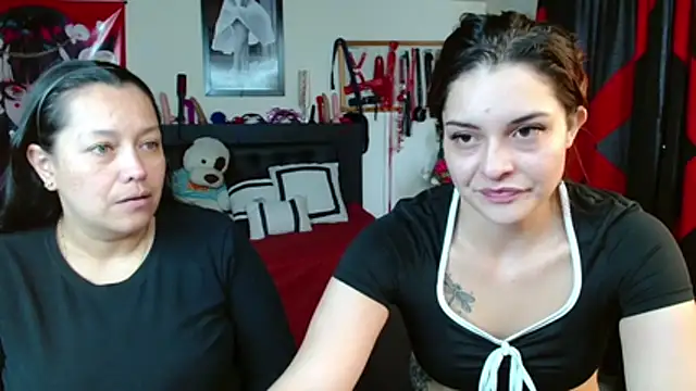Snapshot of Marilynselxoveanalhard chatting on June 26, 2026, 1:48 pm Marilynselxoveanalhard online show from June 26, 2026, 1:48 pm