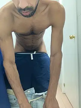 Lucascacaca online show from December 10, 2024, 7:00 pm