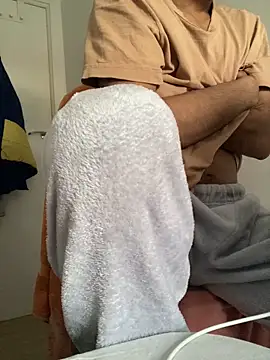 Lucascacaca online show from February 25, 2026, 3:43 pm