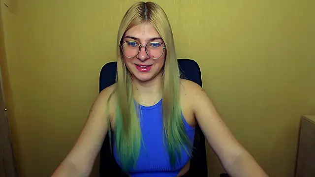 Luna Lush  online show from February 6, 2025, 9:22 am