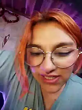 SophiaWeestt99 online show from February 20, 2025, 4:28 am