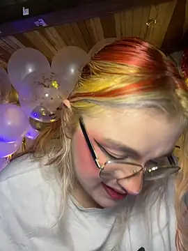 SophiaWeestt99 online show from March 12, 2026, 3:34 am