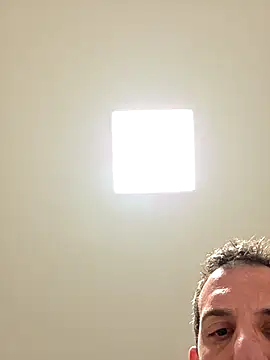 Snapshot of Porzz-6 chatting on February 16, 2026, 10:06 pm Porzz-6 online show from February 16, 2026, 10:06 pm