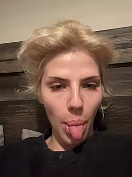 SirenitySirenxx online show from February 1, 2026, 5:50 am