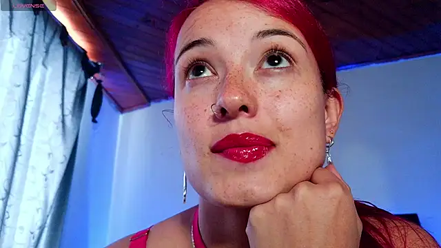 luccycollins  online show from April 6, 2026, 3:13 pm