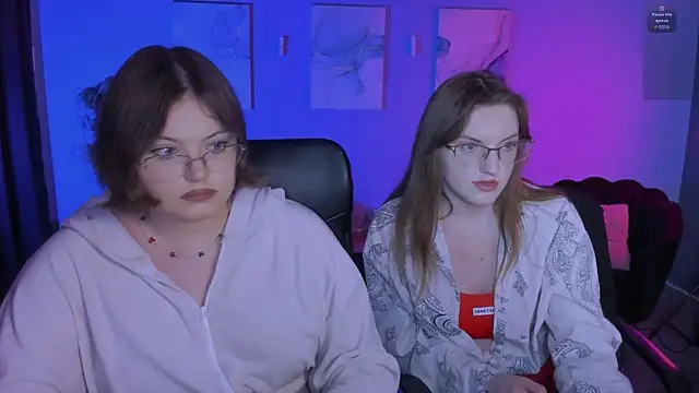 nikole kitt online show from April 18, 2026, 6:56 pm