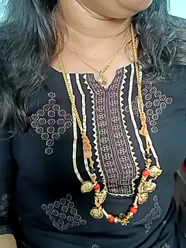 gaurika18 online show from February 26, 2025, 6:04 am