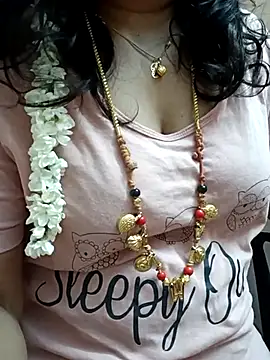 gaurika18 online show from March 12, 2025, 11:54 pm