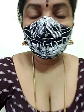 Snapshot of gaurika18 chatting on May 10, 2026, 12:38 am gaurika18 online show from May 10, 2026, 12:38 am