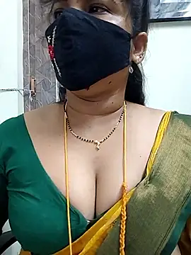 Snapshot of gaurika18 chatting on June 21, 2026, 11:13 am gaurika18 online show from June 21, 2026, 11:13 am