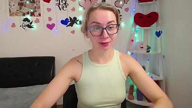 VasilisaSii online show from February 3, 2025, 6:24 am