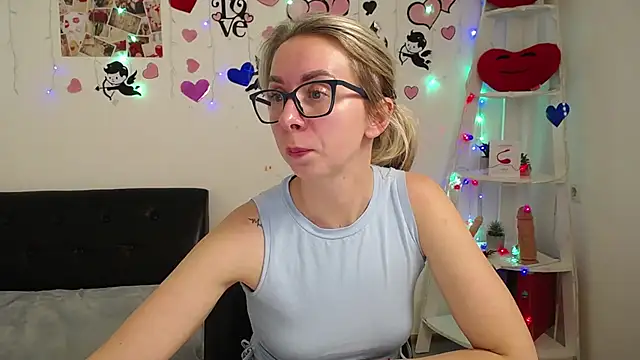 VasilisaSii online show from February 14, 2025, 4:09 pm