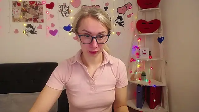 VasilisaSii online show from February 19, 2025, 6:22 am