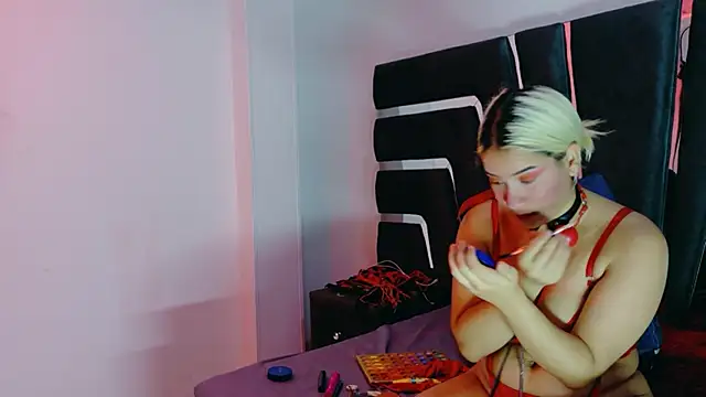 AliceandMax online show from March 3, 2026, 1:39 pm