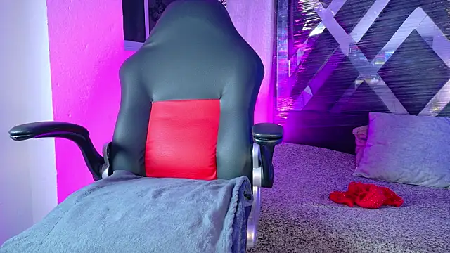 meggan 77 online show from March 4, 2026, 4:29 am