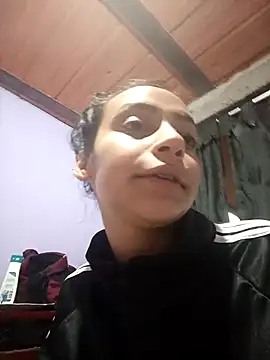 Snapshot of emma_ambar chatting on March 7, 2025, 10:10 pm emma ambar online show from March 7, 2025, 10:10 pm